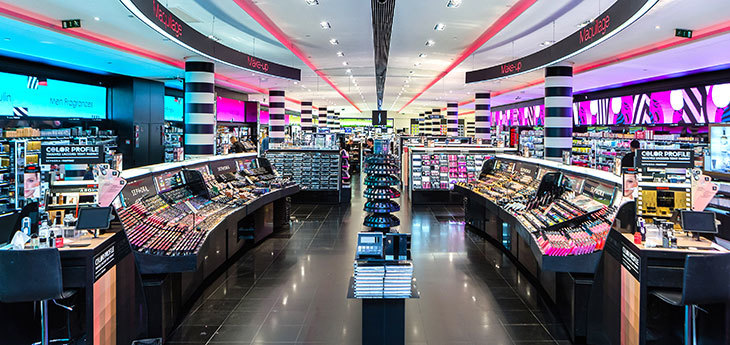 В Париже открылся омниканальный магазин косметики Sephora