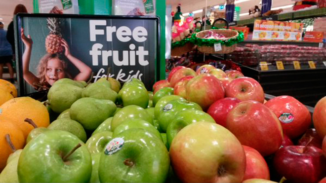  акция «бесплатные фрукты для детей» Австралийской сети Woolworths