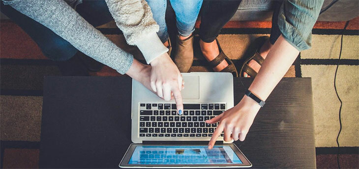 В какой форме онлайн-рынок входит в 2026 год по версии компании Нильсен