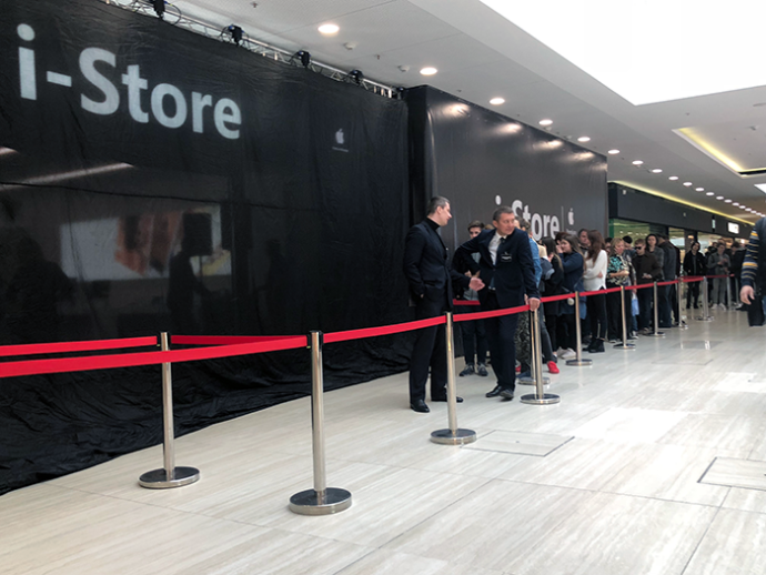  Третий магазин розничной сети i-Store открылся в ТРЦ Green City