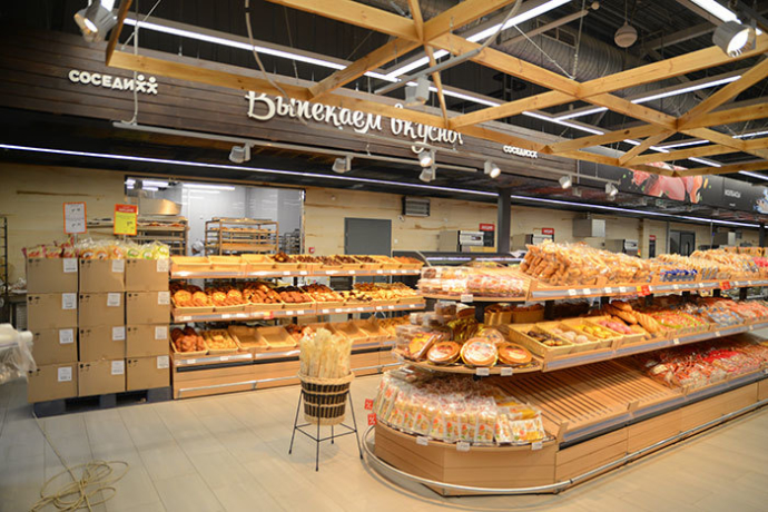  В районе «Новая Боровая» открылся первый торговый центр с крупным супермаркетом «Соседи»