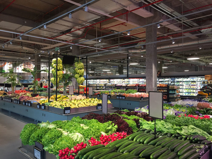  Auchan открыл в Люксембурге «гипермаркет будущего» В новом торгово-развлекательном центре Cloche d’Or