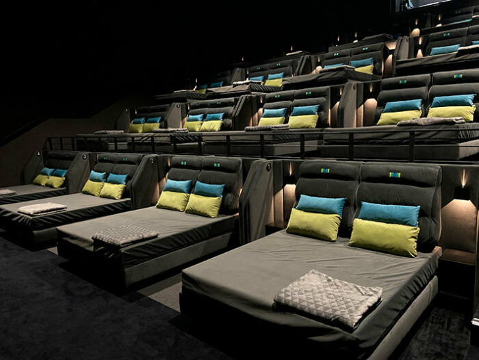  В ТРЦ Palazzo откроется кинозал с кроватями