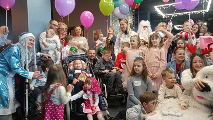 &nbsp;Сеть магазинов &laquo;Соседи&raquo; организовала &laquo;Ёлку желаний&raquo; для детей с особенностями развития