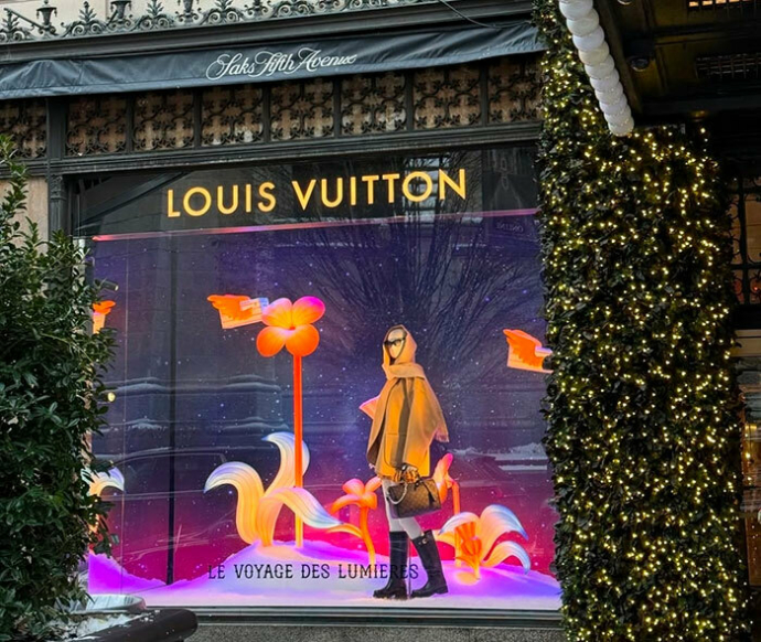  Праздничные витрины NYC 2025&ndash;2026: уроки для ритейла перед новым сезоном