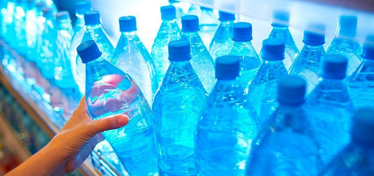 МАРТ порекомендовал ритейлерам обеспечить в магазинах 2-дневный запас питьевой воды 